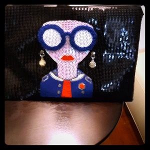 Blk sequin clutch